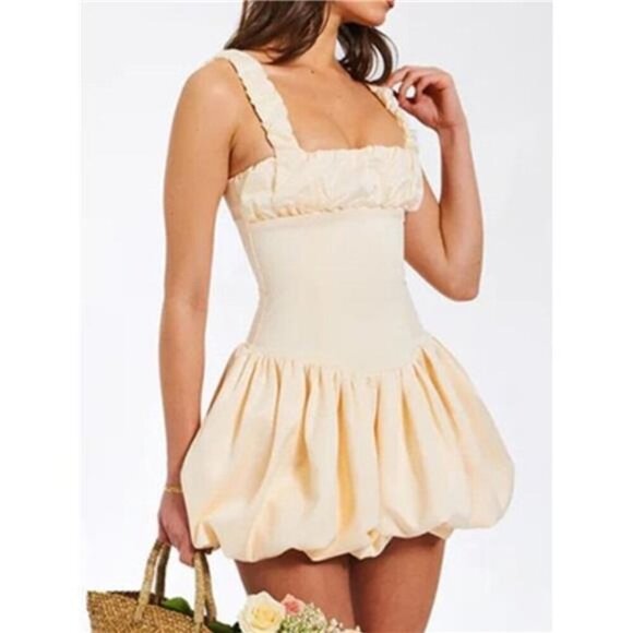 Bubble Hem Mini Dress - Picture 4 of 11